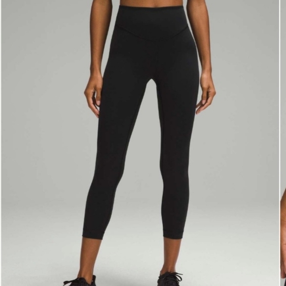 lululemon athletica Pants - Lululemon Wunder Under Smooth Cover High-Rise Legging in Black 25” Sz 10 EUC